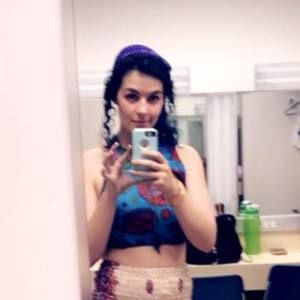 Meet your Posher, Lenora